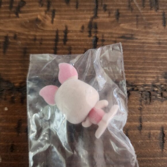 Disney Doorables Series 6 "Piglet" from Winnie the Pooh - Picture 10 of 10